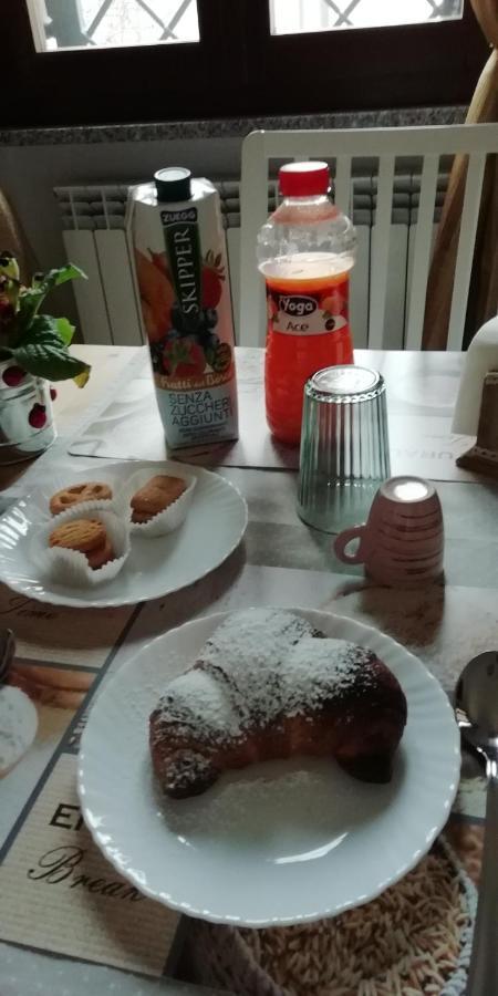 B&B La Casa Dei Frutti Di Bosco Garlasco Eksteriør billede