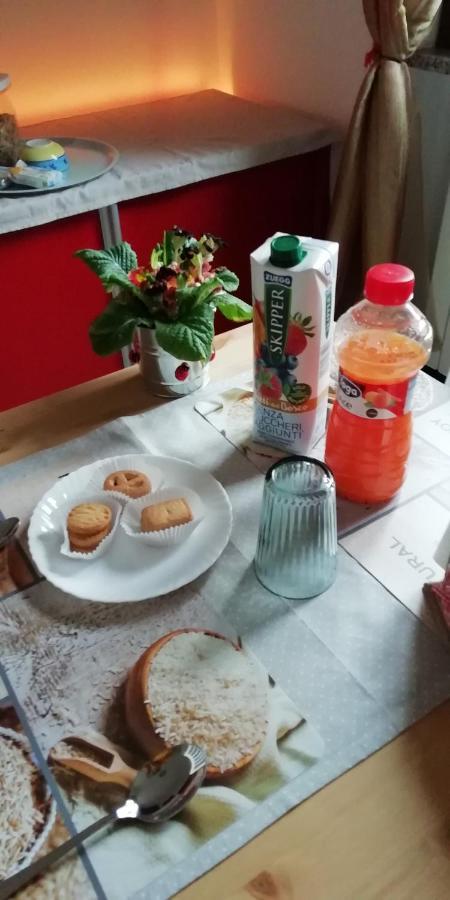 B&B La Casa Dei Frutti Di Bosco Garlasco Eksteriør billede