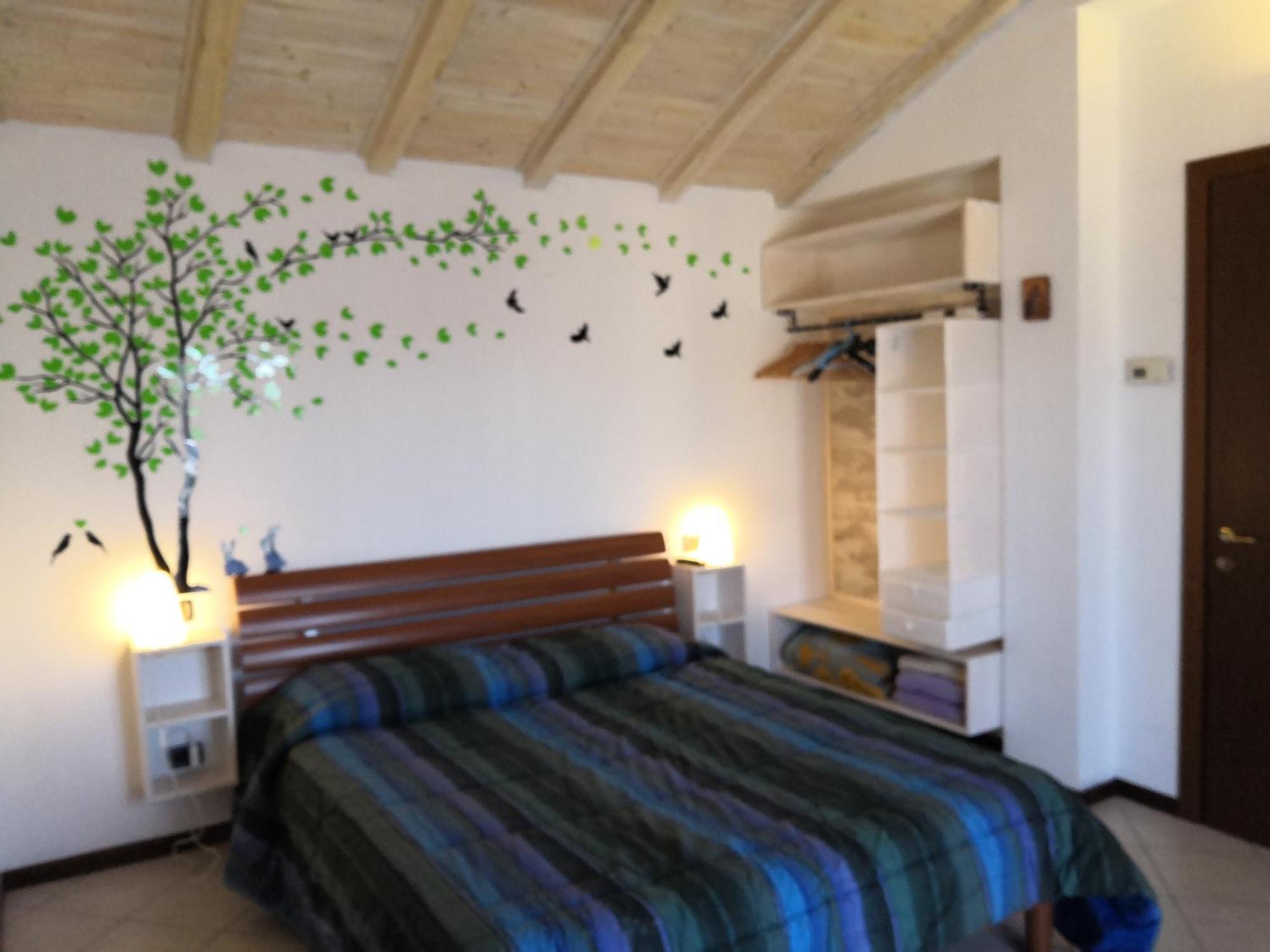 B&B La Casa Dei Frutti Di Bosco Garlasco Eksteriør billede